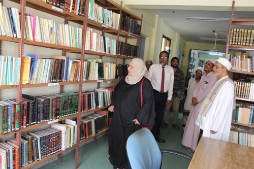 زيارة مكتبة جامعة الأحقاف