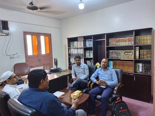 وحدة شئون الخريجين جامعة الأحقاف