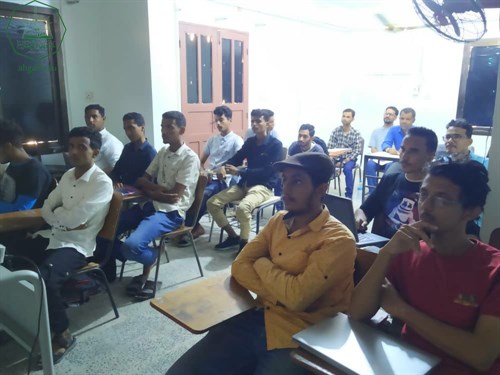 وحدة اللغة الإنجليزية بجامعة الأحقاف تقيم التقييم الشفهي الأول لطلاب كلية هندسة وعلوم الحاسوب (7)