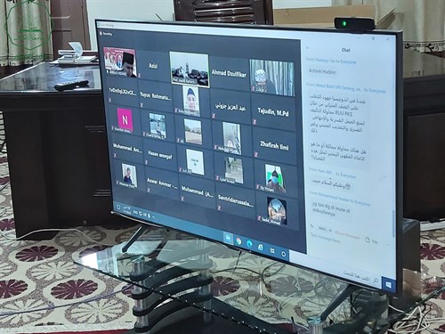 رئيس جامعة الاحقاف يشارك في الندوة العالمية بعنوان الإتجاه الفقهي في قانون الاحوال الشخصية اليمني (3)