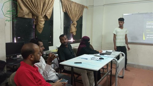 كلية هندسة وعلوم الحاسوب بجامعة الاحقاف تقيم نشاط العروض التقديمية بالتعاون مع وحدة اللغة الانجليزية (4)