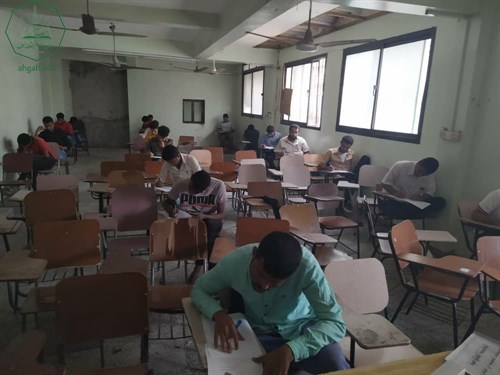 جامعة الاحقاف تدشن امتحانات الشهر الثاني لكليتي الادارة والاقتصاد وهندسة وعلوم الحاسوب (5)