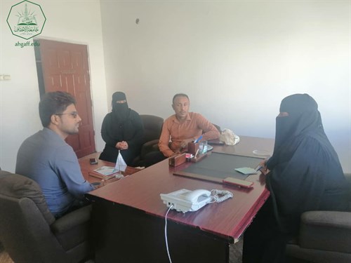 وحدة شؤون الخريجين بجامعة الاحقاف في زيارة لمؤسسة الخريجين (2)