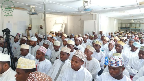 نائب رئيس جامعة الاحقاف والوفد المرافق له في ضيافة معهد الجنيد الإسلامي (4) (1)