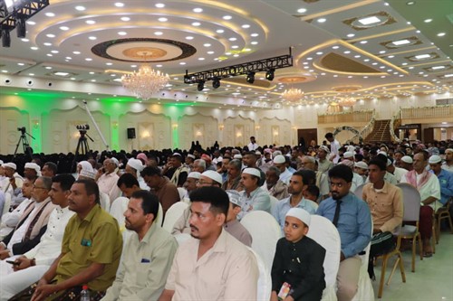 جامعة الأحقاف تحتفي بتخرج دفعة رواد التنمية 12