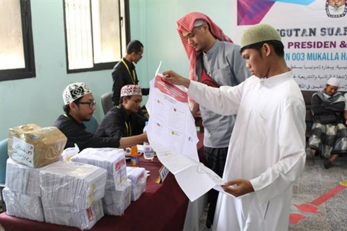 جامعة الأحقاف ترعى الانتخابات الرئاسية الاندونيسية بمدينة المكلا