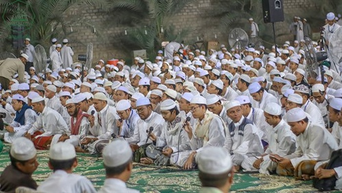 المولد النبوي السنوي الكبير بكلية الشريعة والقانون جامعة الأحقاف