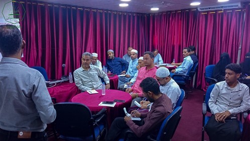 جامعة الأحقاف تقيم الجلسة الثانية للدورة التدريبية بعنوان مهارات التخطيط التشغيلي ومؤشرات الأداء