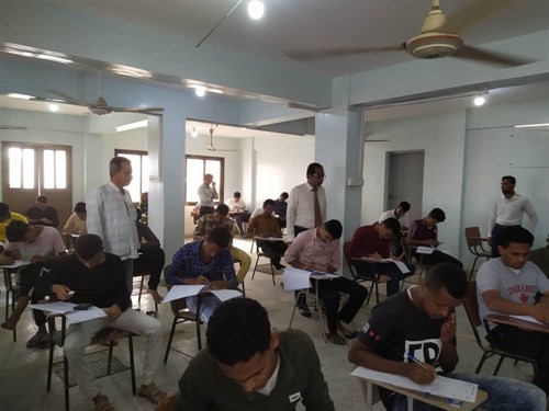 جامعة الاحقاف تدشن الإمتحانات النهائية للفصل الدراسي الأول