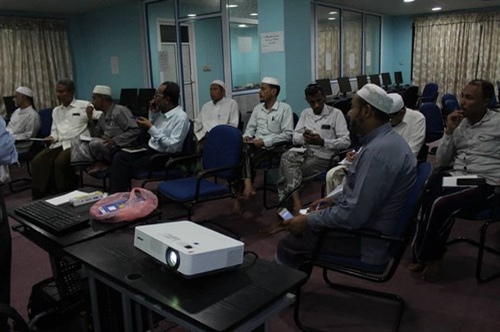 جامعة الاحقاف تقيم ورشة عمل بعنوان كتابة الرسائل والاطروحات العلمية