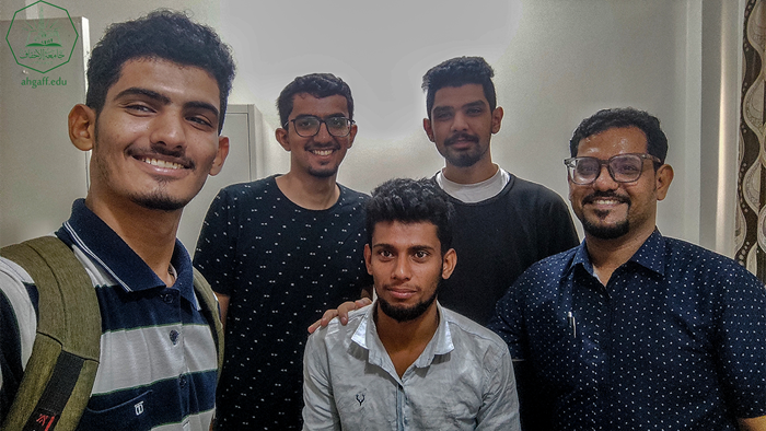 جامعة الأحقاف تحصد أحد الميداليات الذهبية في مسابقة ملصقات البحث والابتكار (RIPC) الدولية