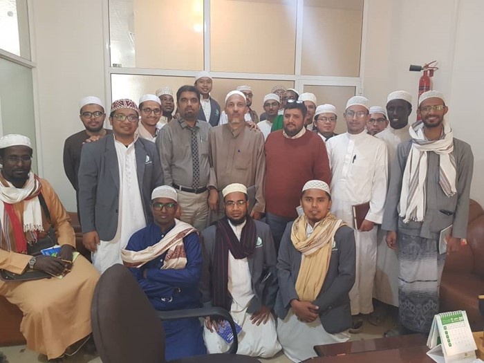 رحلة علمية ونزول ميداني تطبيقي في مادة التمويل الاسلامي لطلاب دفعة الماجستير بكلية الشريعة والقانون