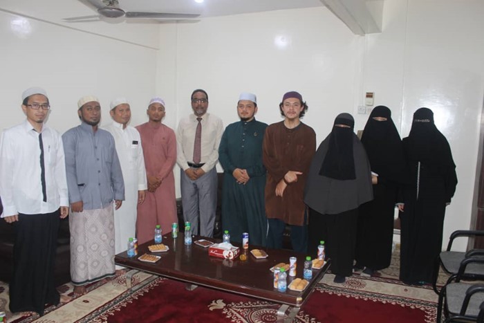وفد ماليزي يزور جامعة الأحقاف