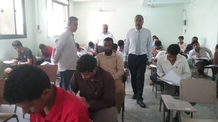 دشن نائب رئيس جامعة الأحقاف الدكتور / صادق عمر مكنون امتحانات نهاية الفصل الثاني من العام الدراسي الجامعي 2018-2019